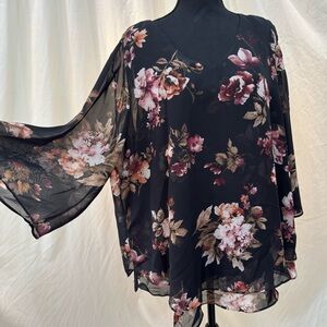 ROZ & ALI Poncho Style Sheer Floral Top